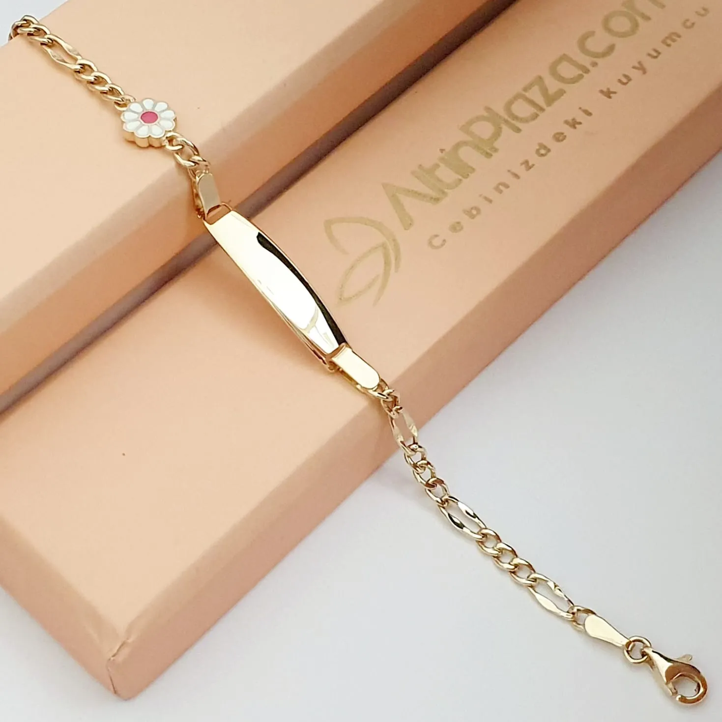 14 Ayar Altın Çiçekli Figaro Kız Bebek Künyesi CK02453