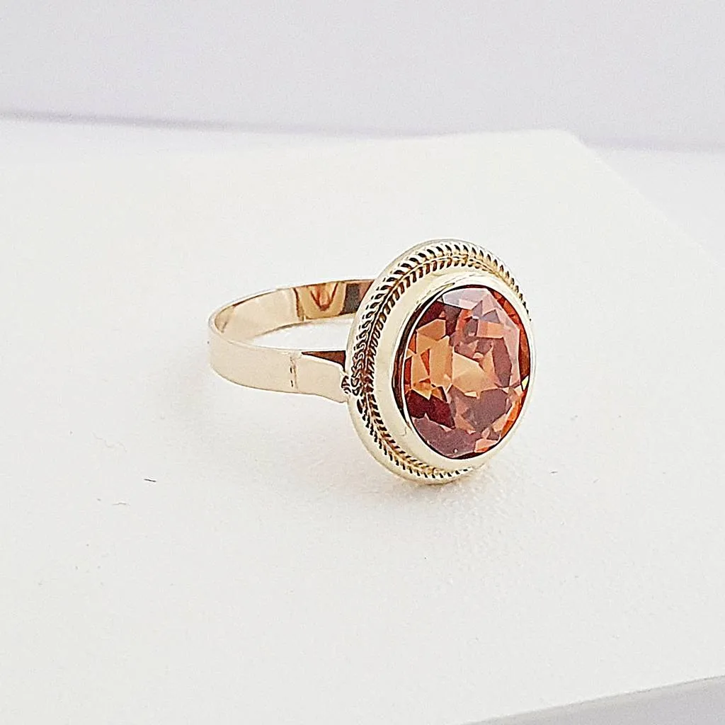 14 Ayar Altın Oval Kesim Kehribar Tonlu Bezel Yüzük YZ03812