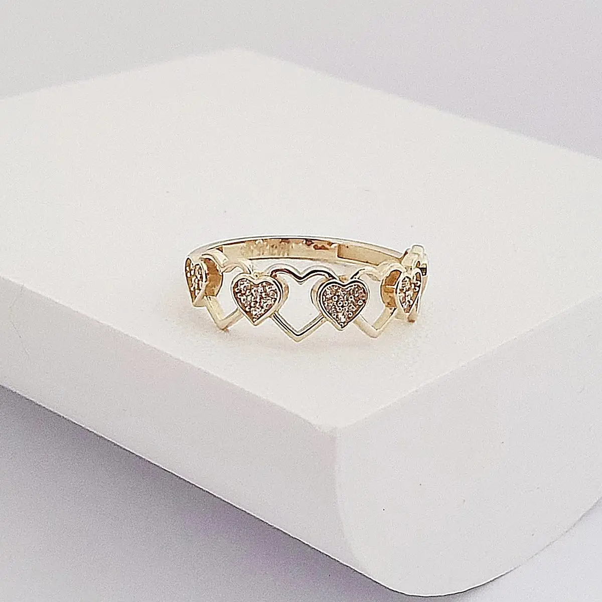 14 Ayar Altın Romantik Kalpler Yüzük YZ03929