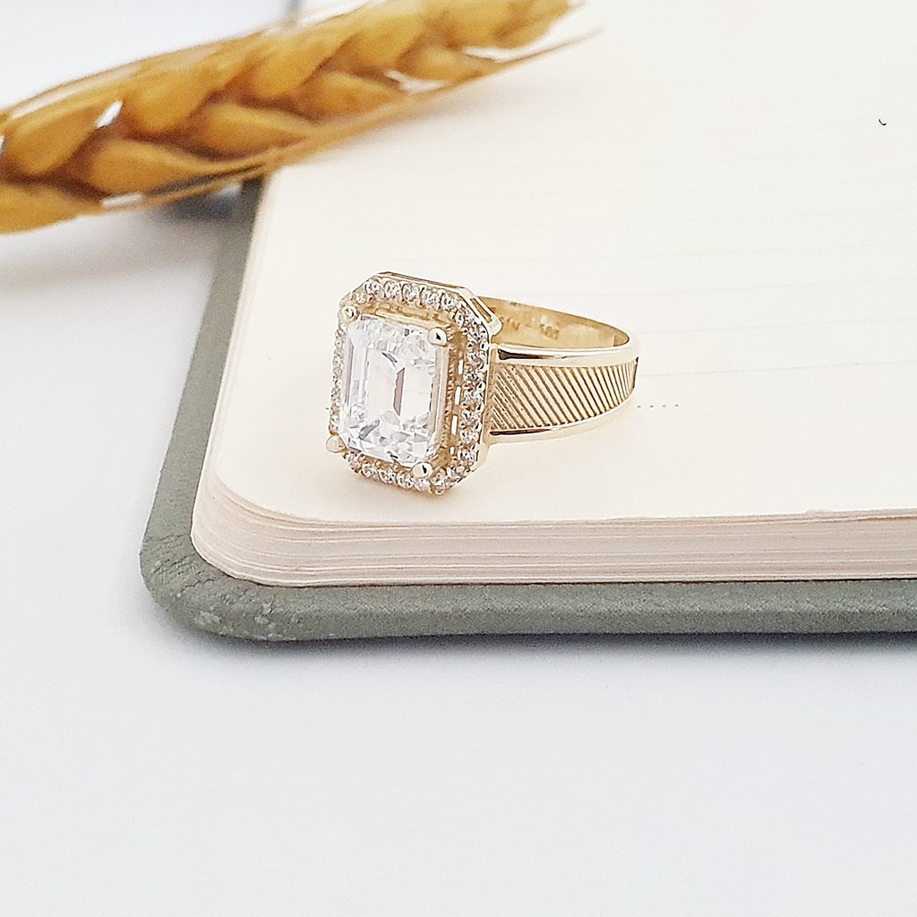 14 Ayar Altın Tektaş Baget Yüzük TK04990