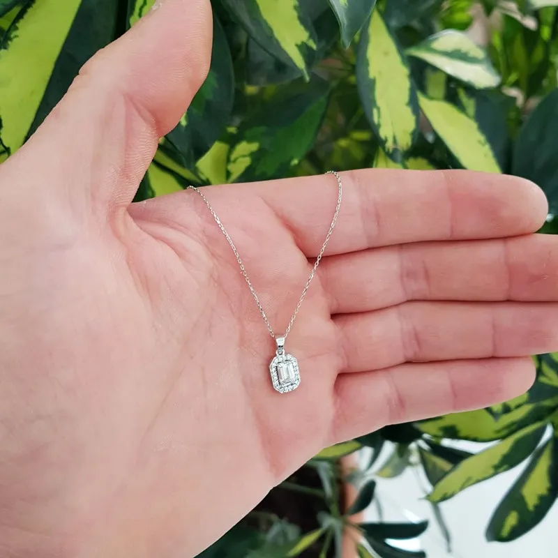 8 Ayar Beyaz Altın Baget Kolye KL08678
