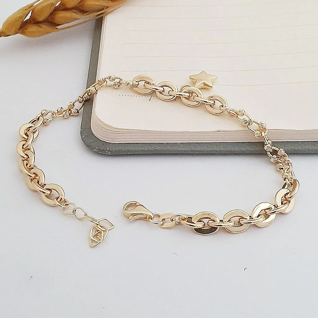 8 Ayar Altın Tasarım Zincirli Yıldız Charm Bileklik KN10619