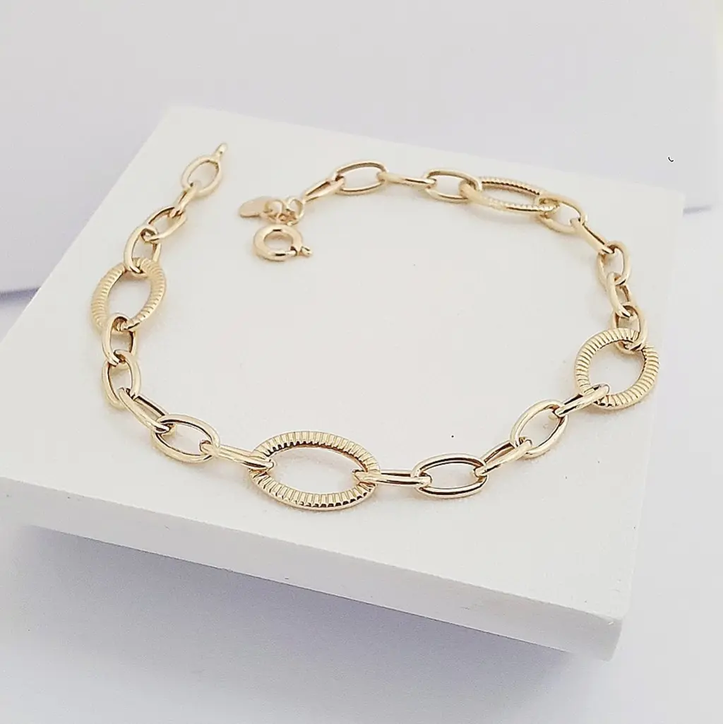 8 Ayar Sarı Altın Oval Halkalı Bileklik KN10951