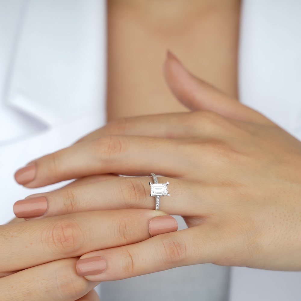 Baget Taşlı Beyaz Altın Yüzük YZ03227 Altın Plaza