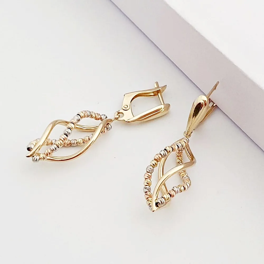 Dorikalı 4 Kol Sallantılı Altın Küpe KP04961