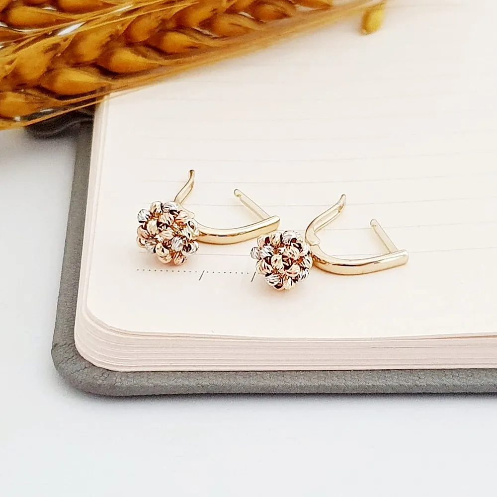 Misket Model 14 Ayar Dorika Sallantılı Küpe KP09404