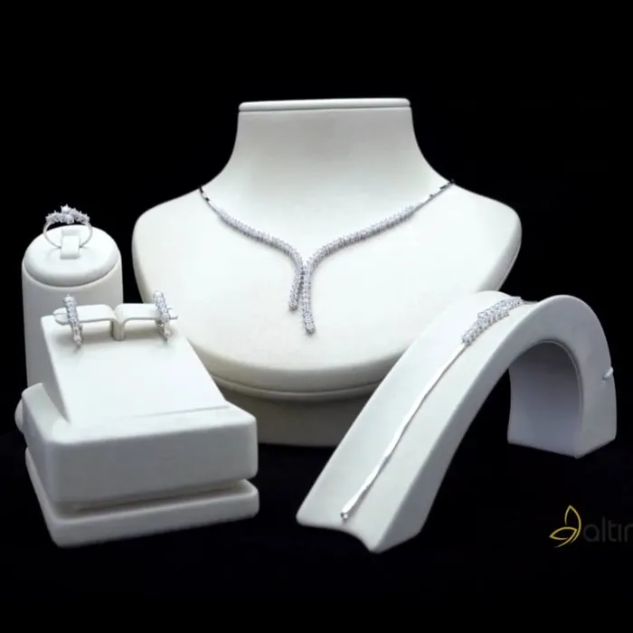 Parlak Swarovski Taşlı Altın Su Yolu Set SU182