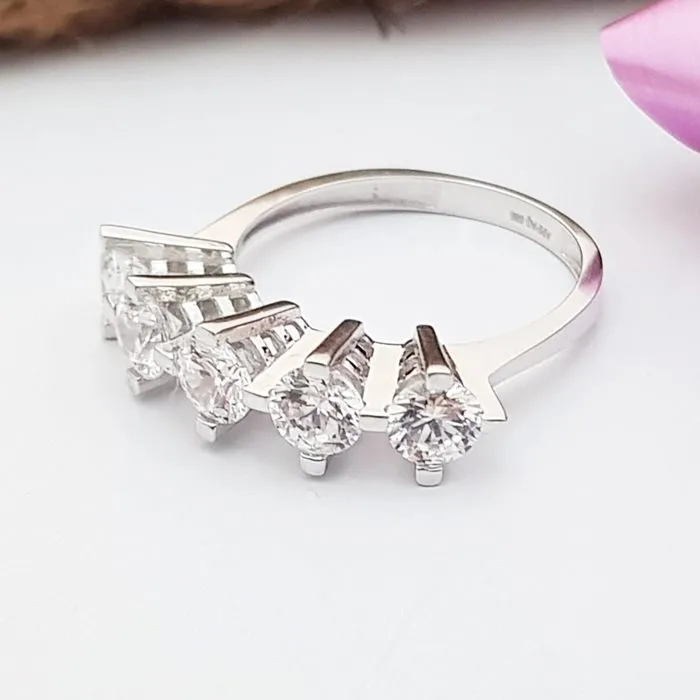 Swarovski Patentli Beyaz Altın 5 Taş Yüzük TK03001