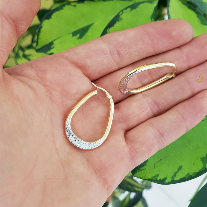 +Taş Efektli Oval Tasarım Altın Halka Küpe Modeli Altın